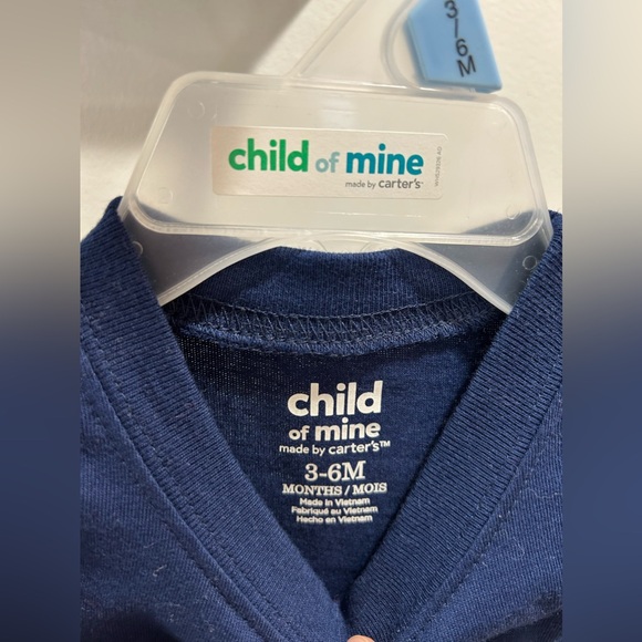 Carter’s baby boy dinosaur set - Picture 2 of 7